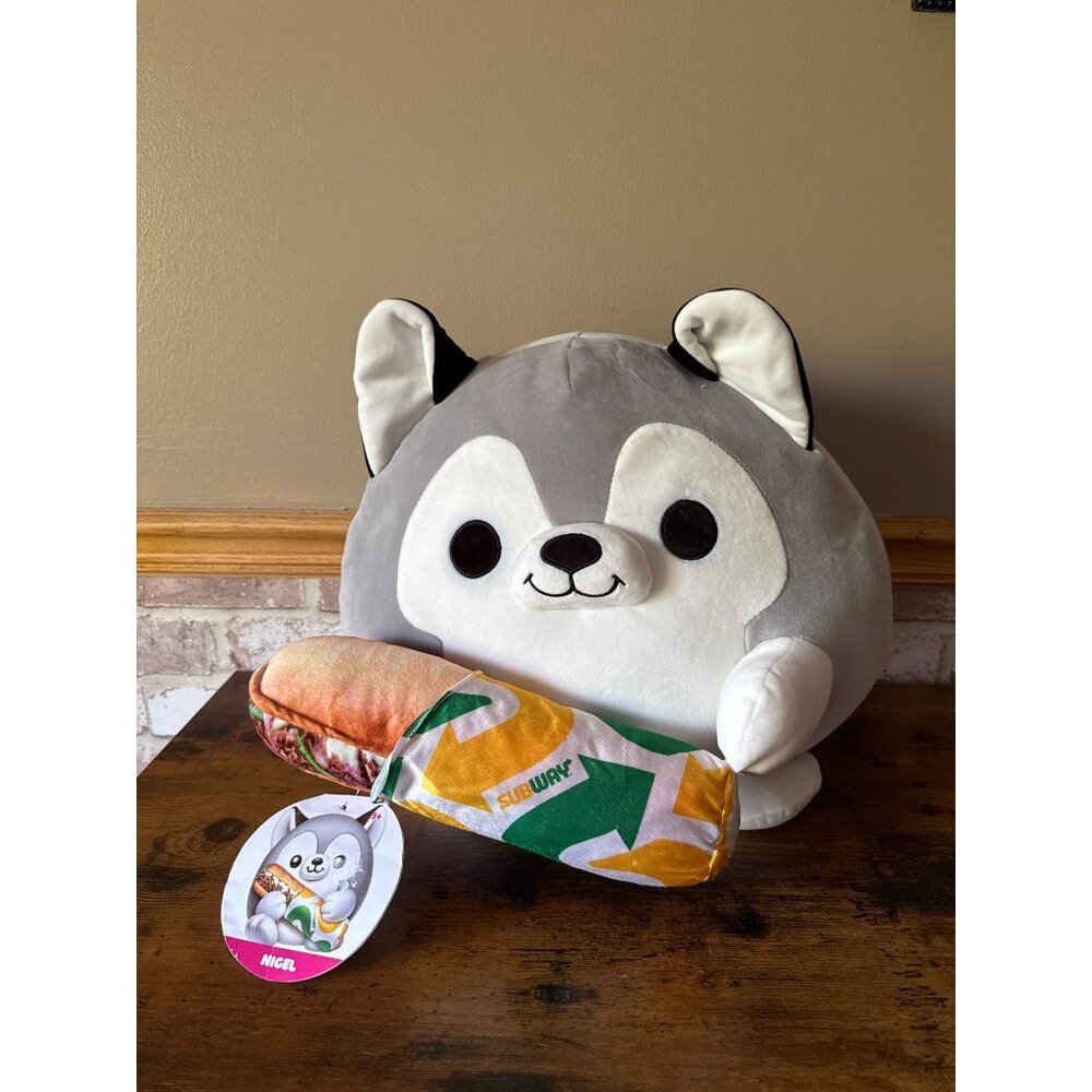 Zuru Snackles Nigel Husky Plush Toy With Subway Sandwich